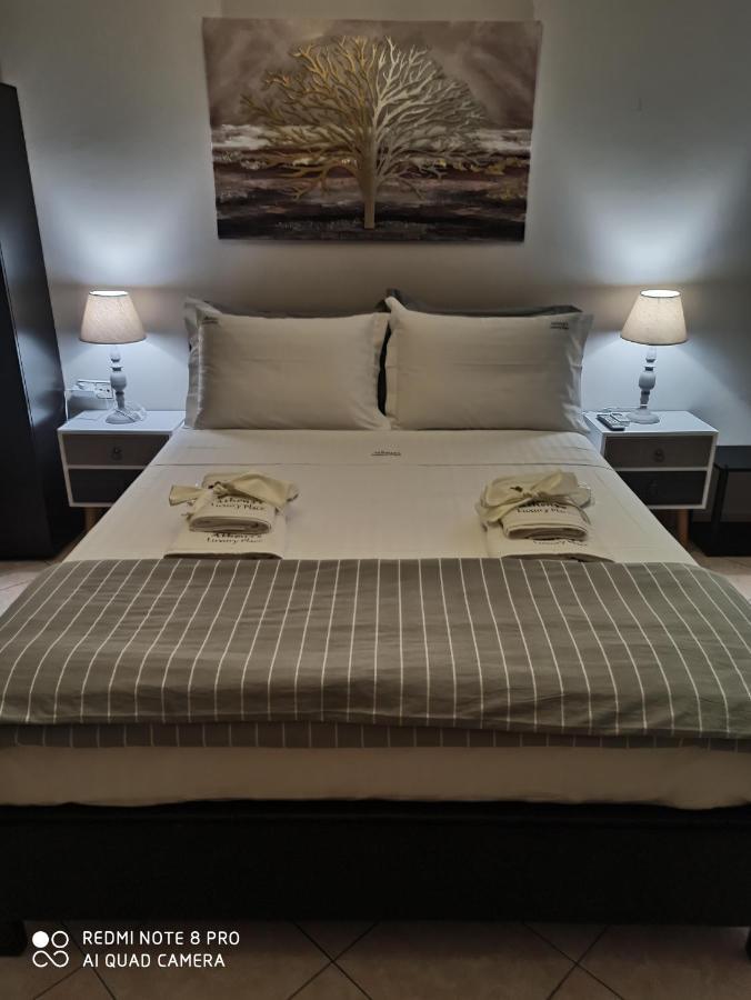 Athena'S Luxury Place 아기라 외부 사진