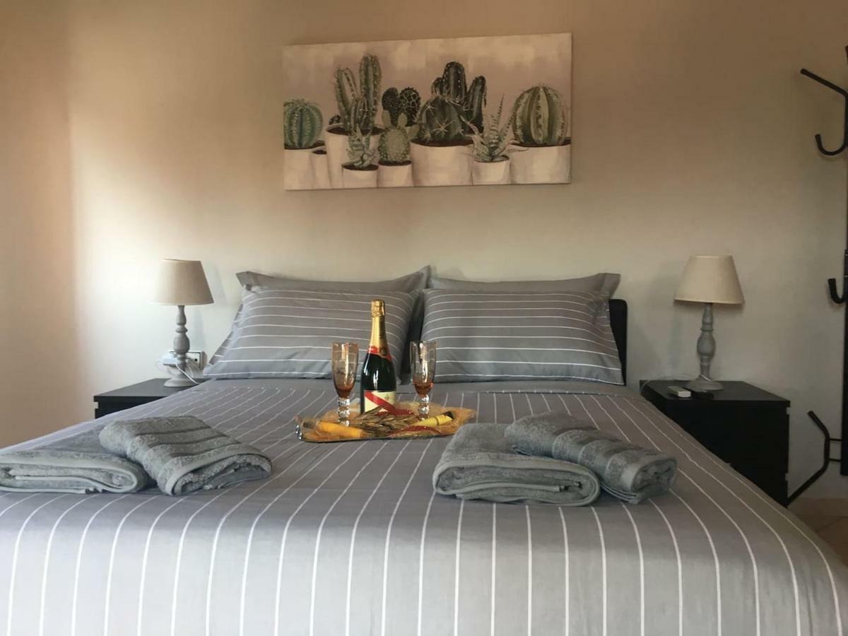 Athena'S Luxury Place 아기라 외부 사진